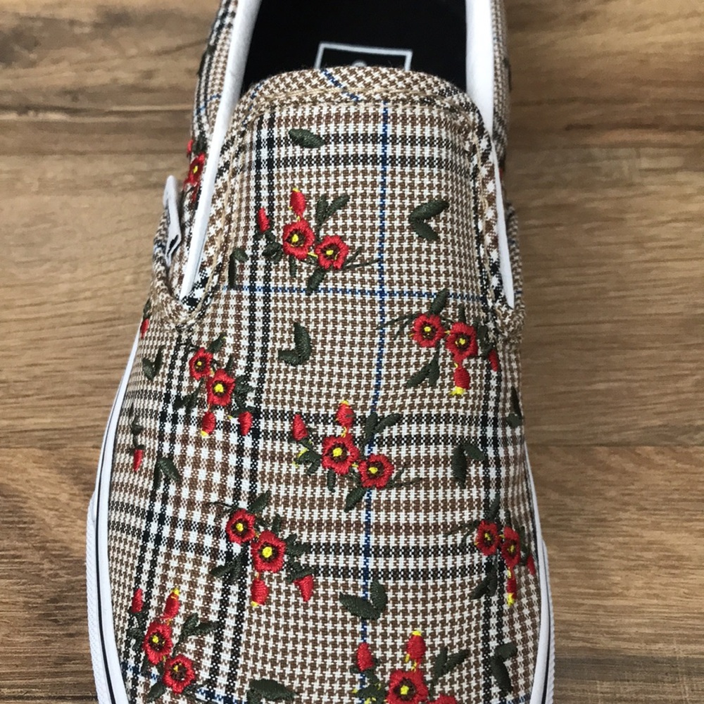 VANS CLASSIC SLIP ON BRAND NEW - Picture 5 of 16
